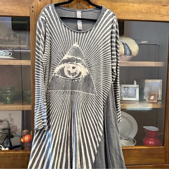 Magnolia Pearl Eye of God Long Sleeved Dress - Picture 14 of 16